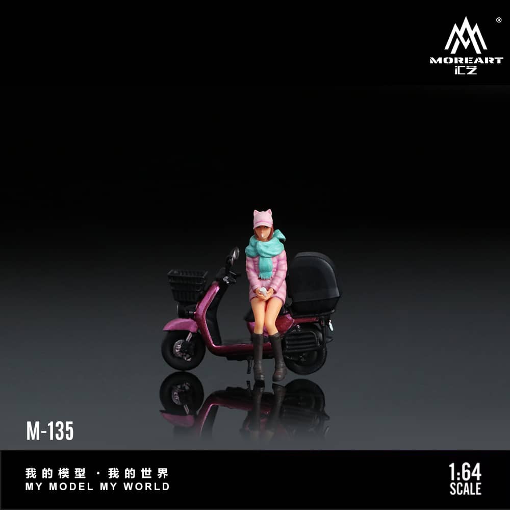 Resin Model Metallic Pink Motorcycle and Figure Set 7