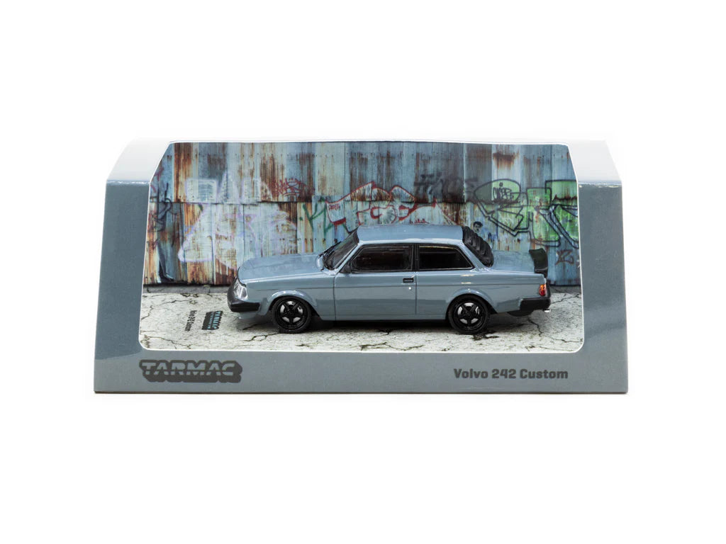 Volvo 242 Custom (Grey)