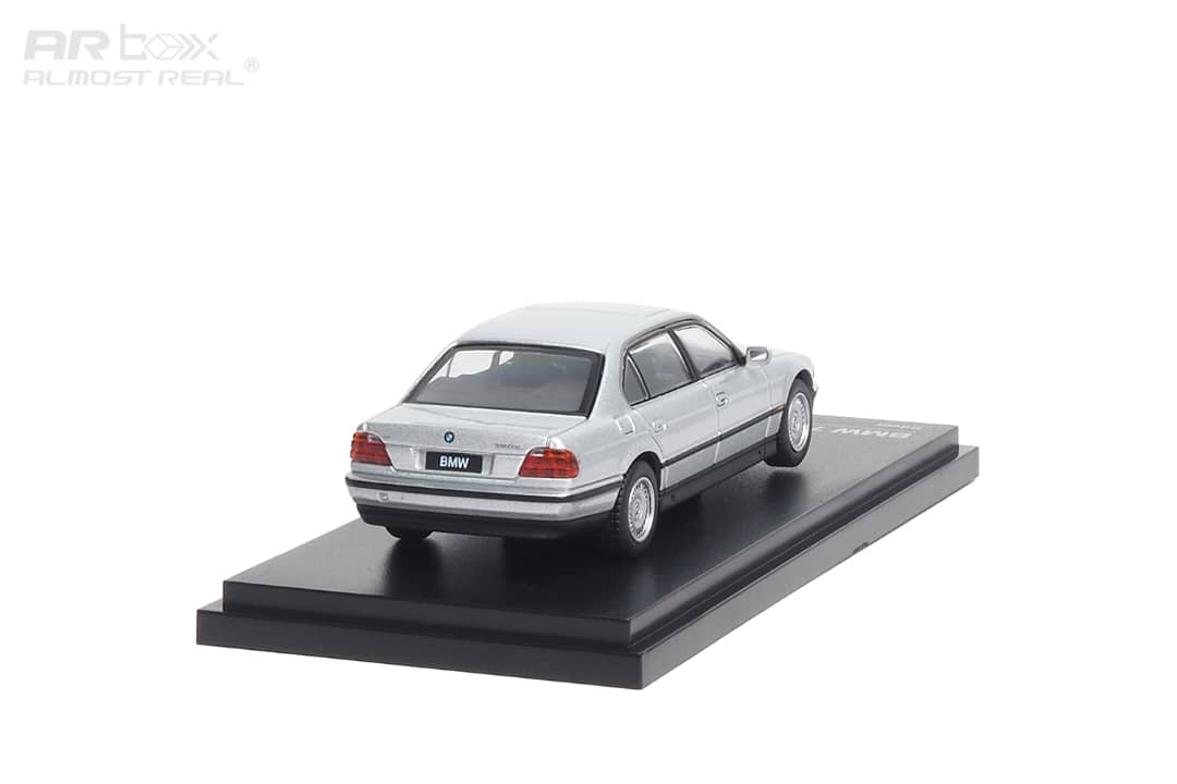 AR Box - BMW 7 Series Mk3 E38 750iL, Silver