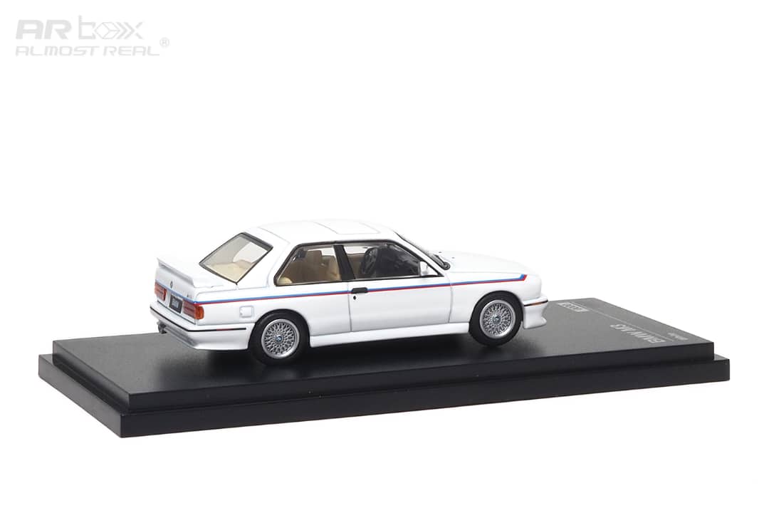 ELŐRENDELÉS - AR Box - BMW 3 Series M3 E30 Sedan, White