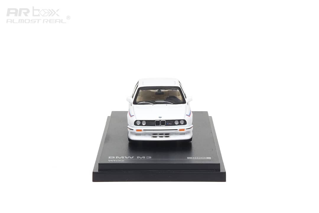 ELŐRENDELÉS - AR Box - BMW 3 Series M3 E30 Sedan, White