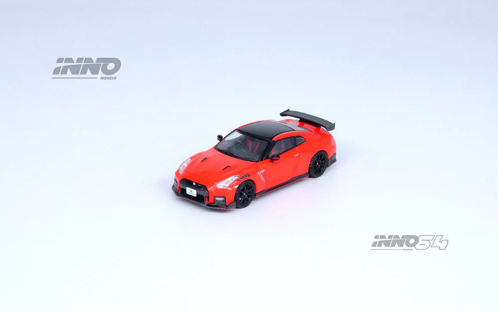 Nissan GT-R (R35) NISMO, Piros