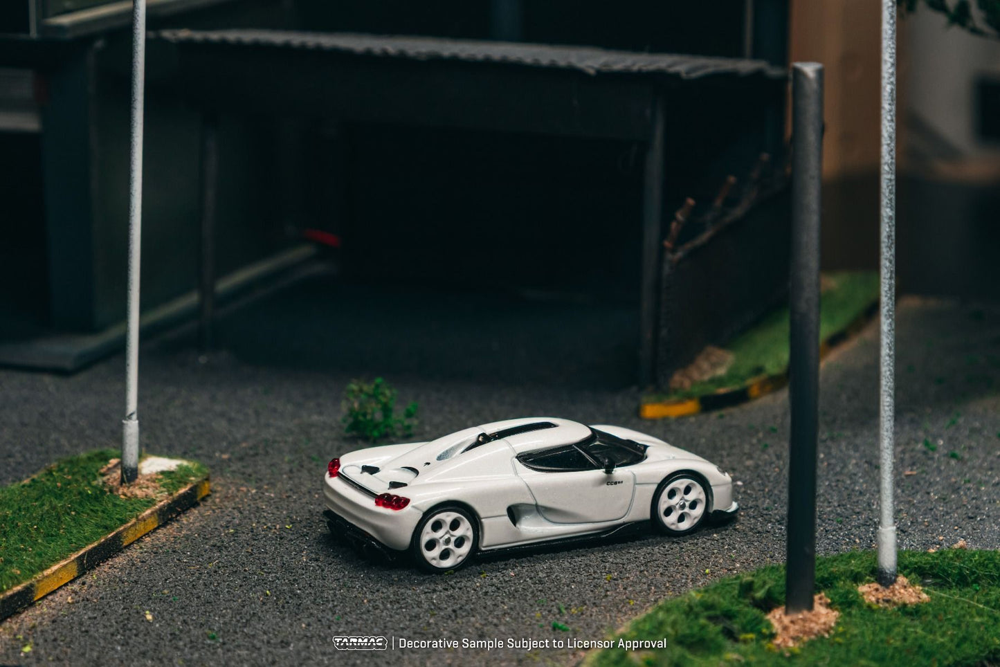 ELŐRENDELÉS - #TC-T64G-TL051-WH - Koenigsegg CC 850, White