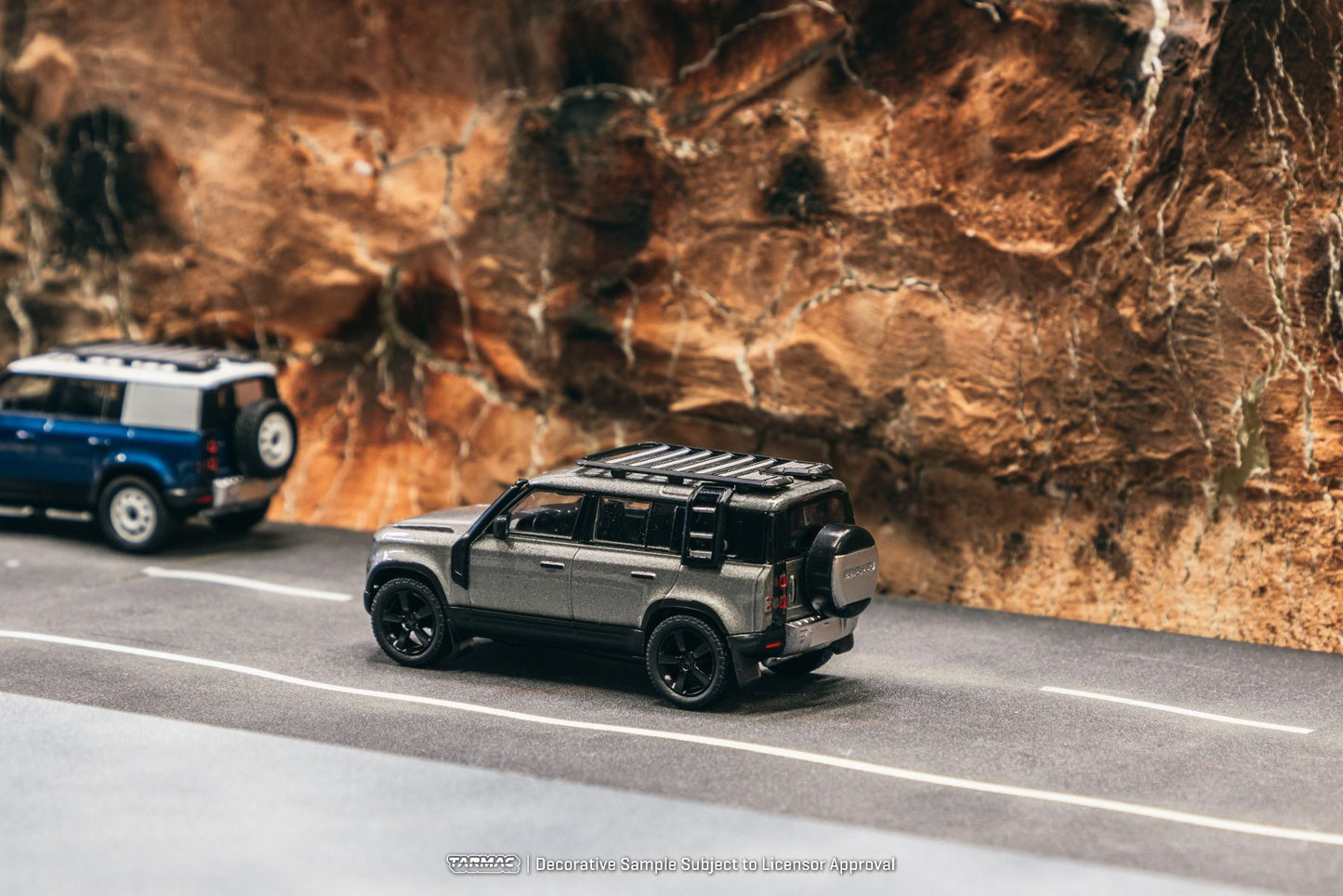 Land Rover Defender 110, Grey Metallic