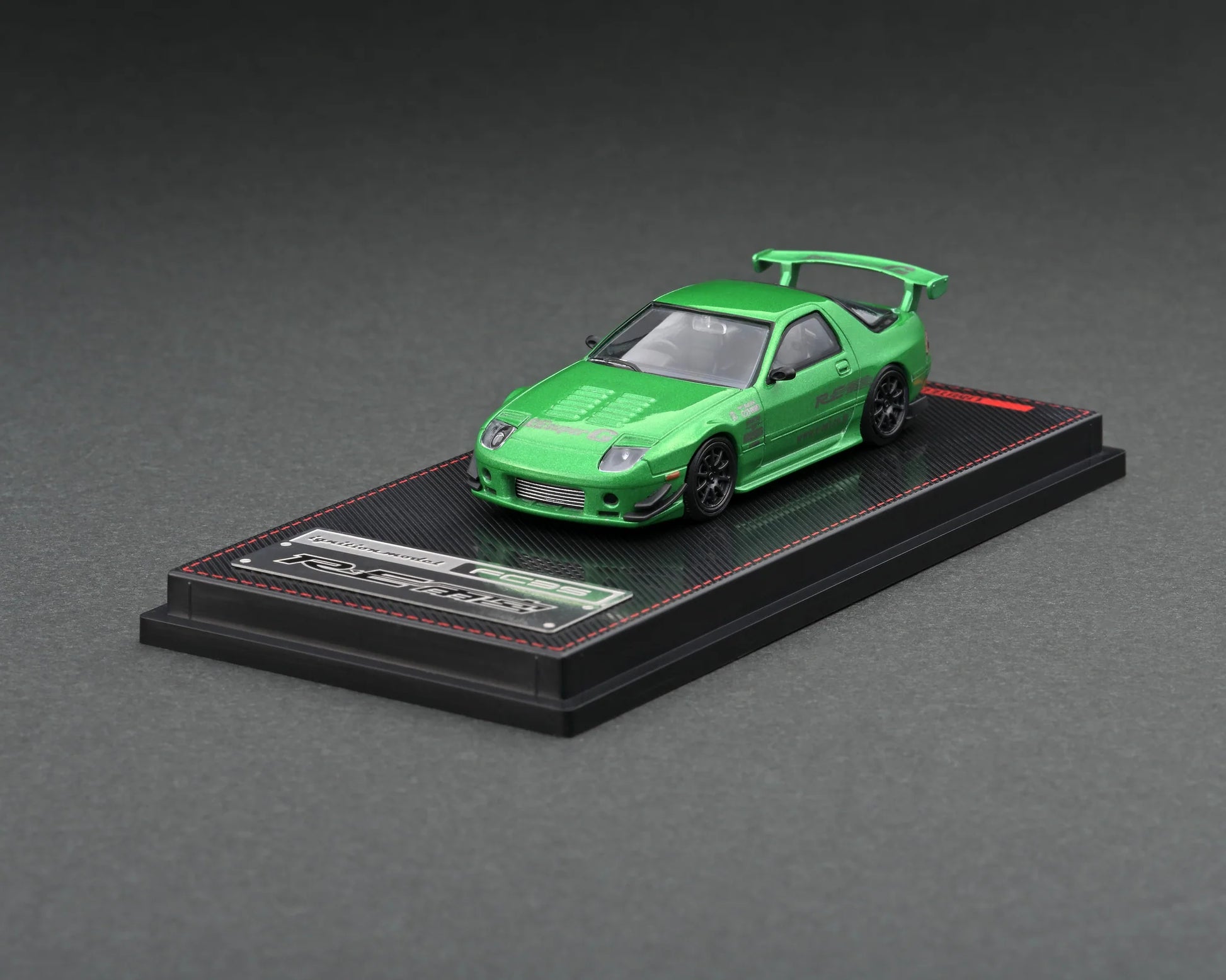 Mazda RX-7 (FC3S) RE Amemiya, green metallic front