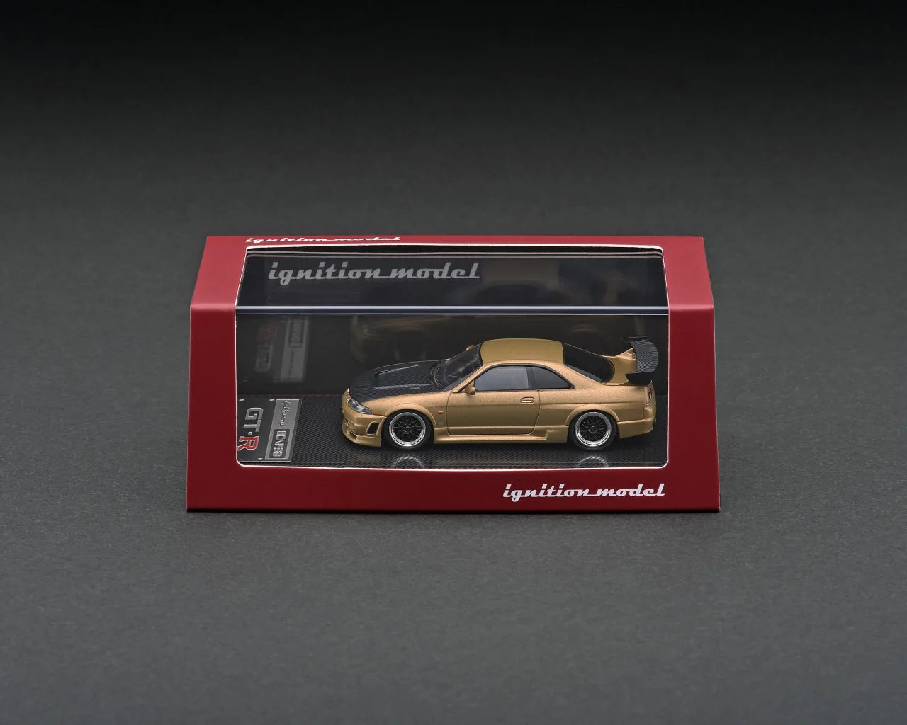 Nissan R33 GT-R - Matte Gold
