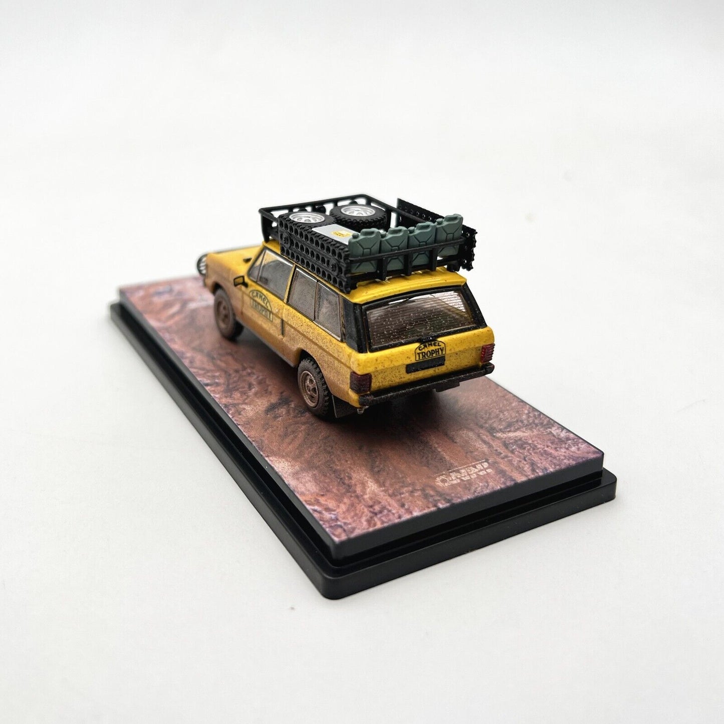 inno64 ranger rover classic yellow dust effect fuel tanks tool box