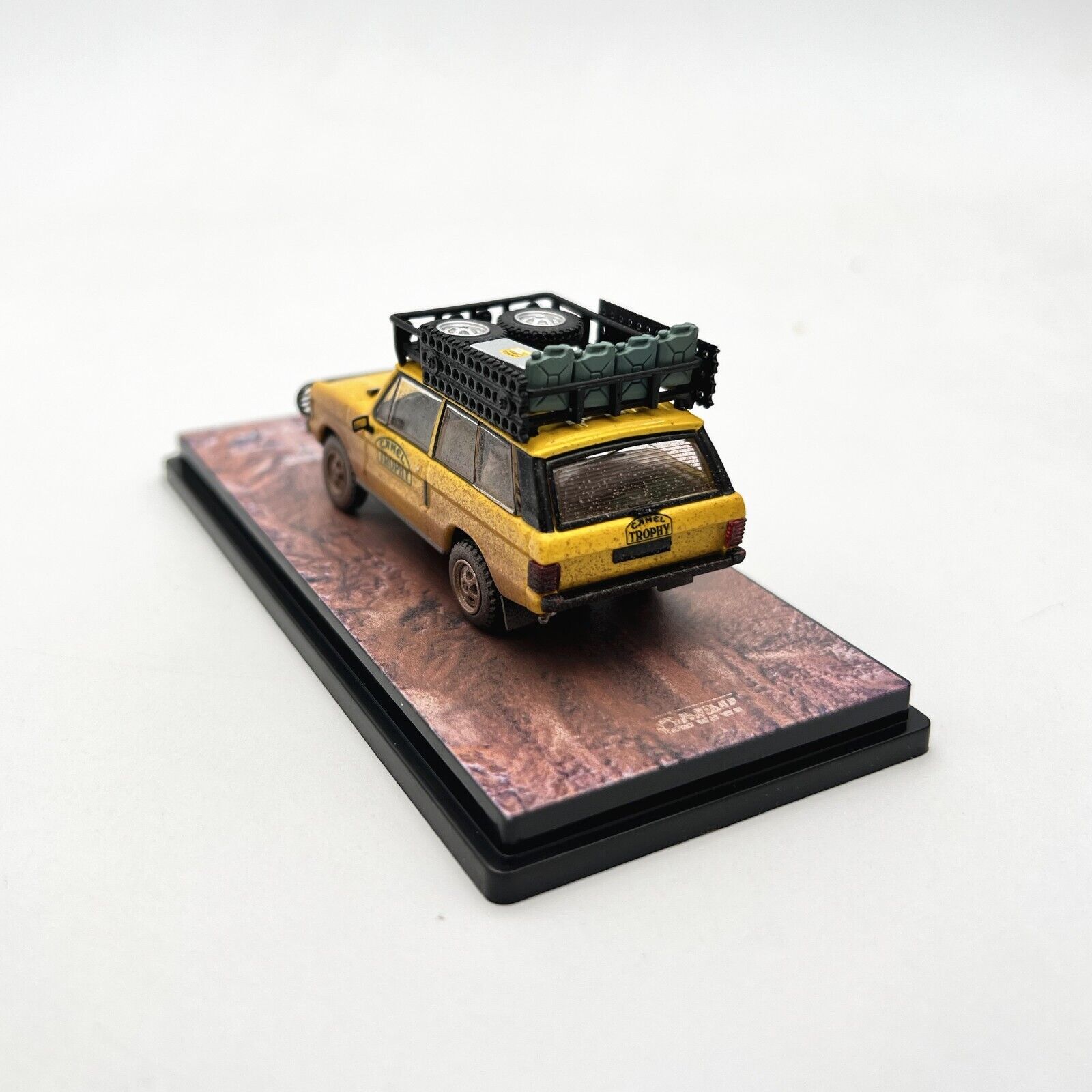 inno64 ranger rover classic yellow dust effect fuel tanks tool box