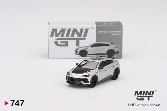#747 - Lamborghini Urus Performante (Grigio Nimbus)