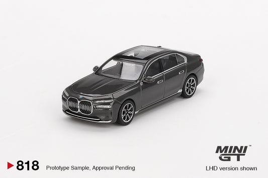 #818 - BMW i7 Xdrive60 Dravit Grey 2024