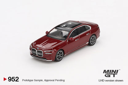 #952 - BMW i7 xDriver60 (Aventurin) Red 2023