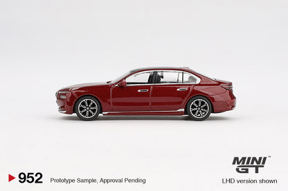 #952 - BMW i7 xDriver60 (Aventurin) Red 2023