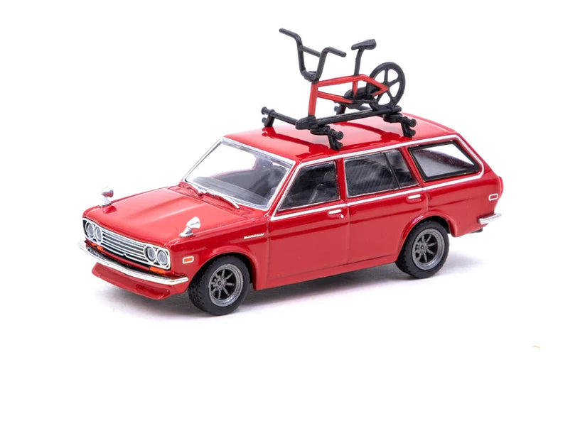 Datsun Bluebird 510 Wagon (Red) - tetőcsomagtartóval és kerékpárral