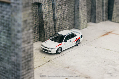 Mitsubishi Lancer RS Evolution (White)