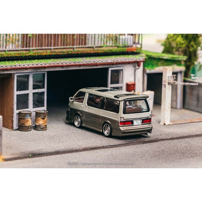 Toyota Hiace Wagon Custom - Silver / Brown
