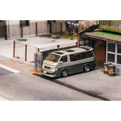 Toyota Hiace Wagon Custom - Silver / Brown