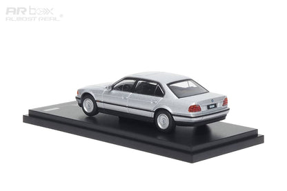 AR Box - BMW 7 Series Mk3 E38 750iL, Silver