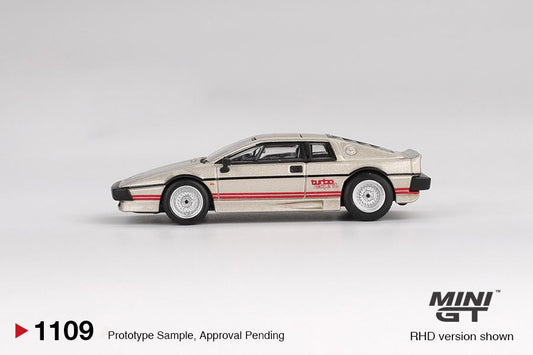 ELŐRENDELÉS - #MGT01109-BL - Bliszteres - Lotus Esprit Turbo Metallic Silver