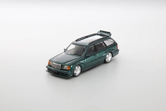 ELŐRENDELÉS - Mortal - Mercedes-Benz S124 T MODEII EVO2, Pearl Green