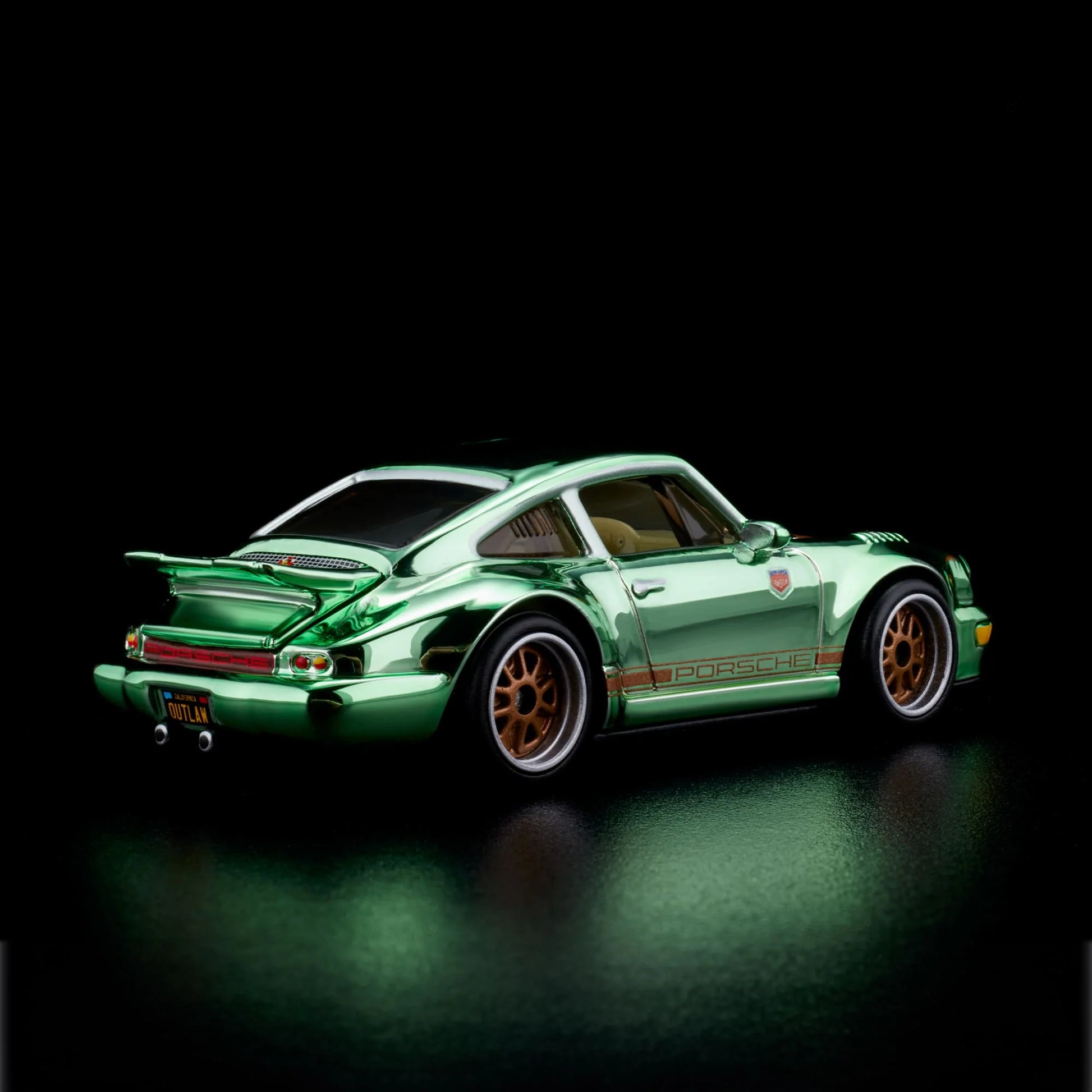 porsche outlaw green