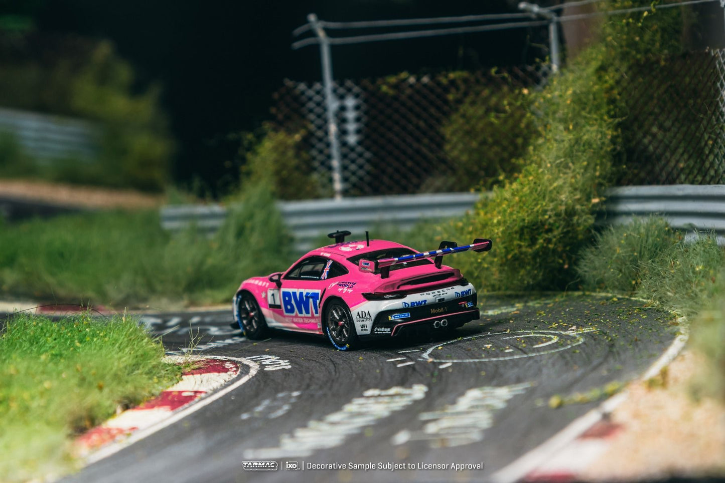 ELŐRENDELÉS - #TC-T64-093-24PSC01 - Porsche 911 GT3 Cup 992 Porsche Mobil 1 Supercup 2024 Harry King, Pink White