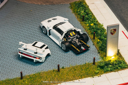 ELŐRENDELÉS - #TC-T64P-004WH - Porsche 911 GT1 - Tarmac & IXO Models Collaboration - Tarmac Cards Combo Set, White